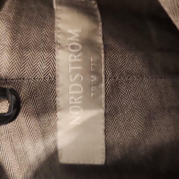 Nordstrom and van Hessen 15 32/33 dress shirts - Picture 2 of 5